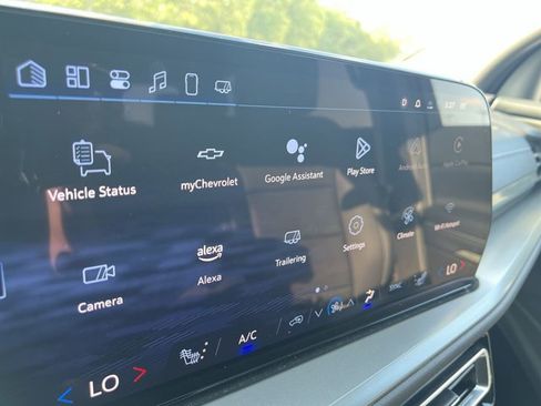 New 2025 Chevrolet Traverse LT w/ LPO, Floor Liner Package image 14