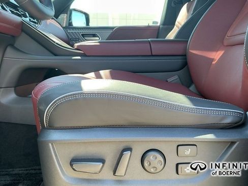 Certified 2026 INFINITI QX80 Autograph w/ Premium Cargo Package image 16