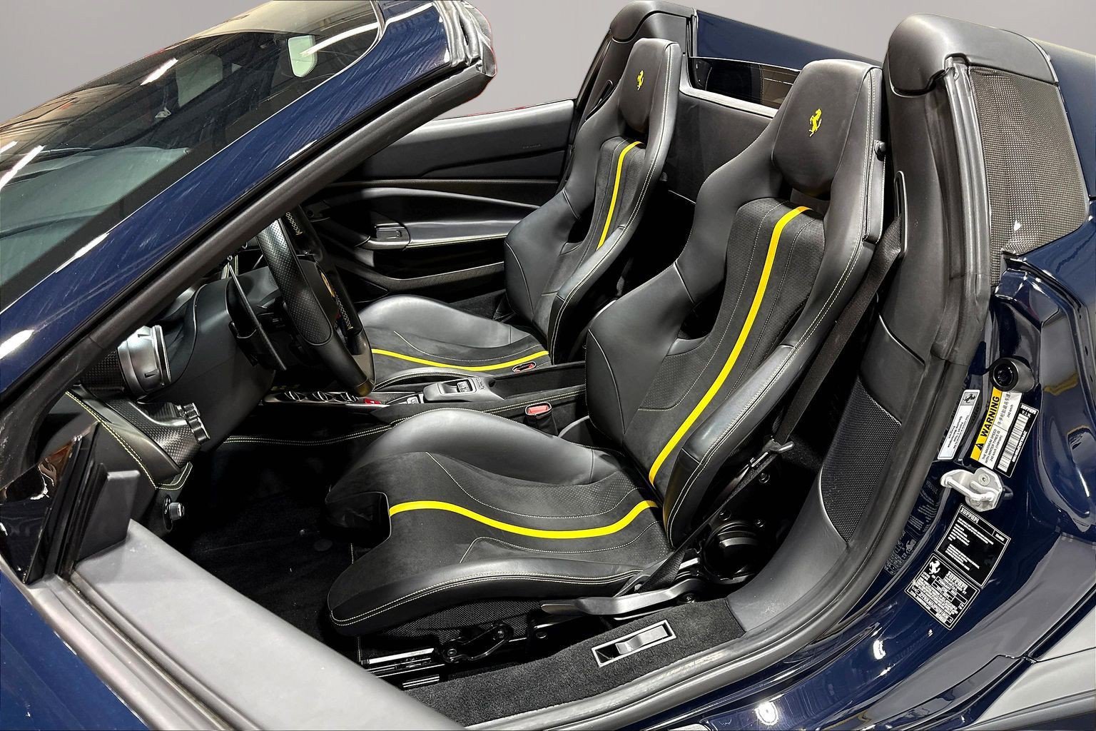Used 2023 Ferrari F8 Spider RWD image 19