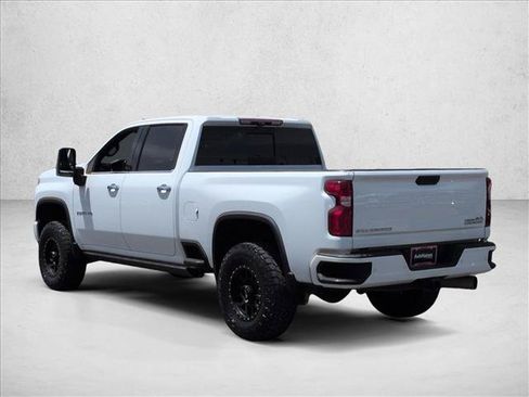 Used 2022 Chevrolet Silverado 2500 High Country w/ Z71 Off-Road Package AWD/4WD image 6