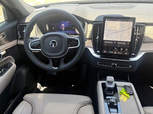 New 2026 Volvo XC90 B6 Ultra w/ Protection Package Premier image 11