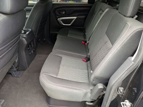 Used 2019 Nissan Titan SV w/ SV Convenience Package AWD/4WD image 25