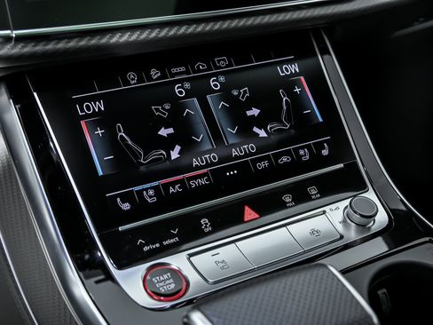 Used 2023 Audi RS Q8 image 35