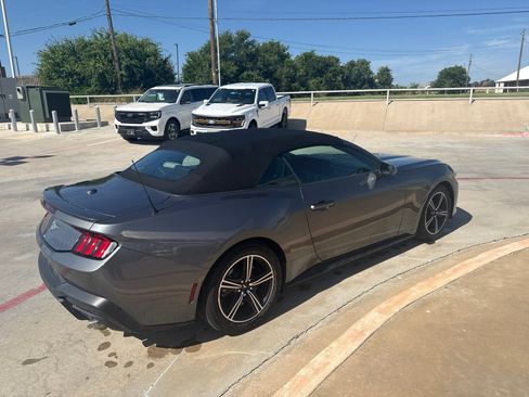 Used 2024 Ford Mustang Premium RWD image 5