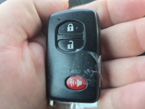 Used 2011 Toyota RAV4 Limited w/ Limited Extra Value Pkg AWD/4WD image 20
