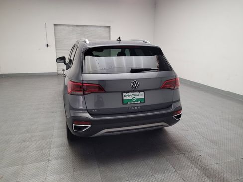 Used 2023 Volkswagen Taos SE FWD image 6