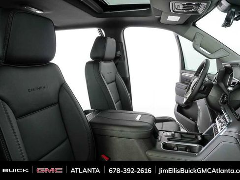 New 2026 GMC Sierra 3500 Denali w/ Denali Reserve Package AWD/4WD image 23