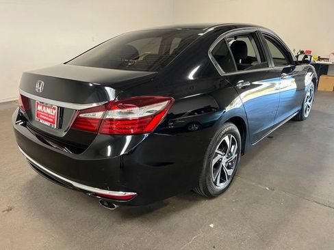 Used 2017 Honda Accord LX image 3