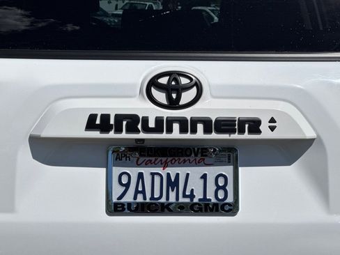 Used 2022 Toyota 4Runner SR5 Premium w/ Moonroof Package image 48