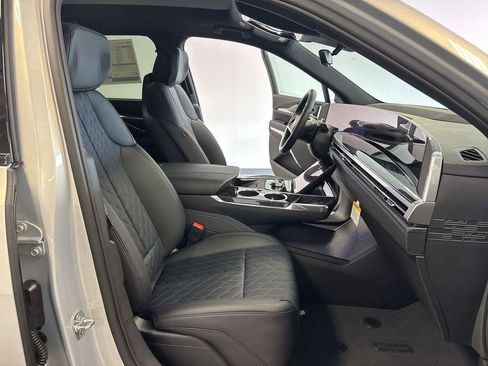 New 2025 Cadillac Escalade IQ Luxury 1 w/ LPO, Radiant Package image 38