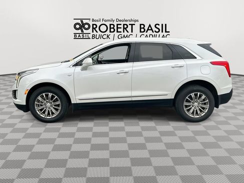 Used 2017 Cadillac XT5 Luxury w/ Driver Awareness Package AWD/4WD image 5