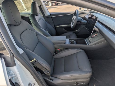 Used 2025 Tesla Model 3 Long Range image 8