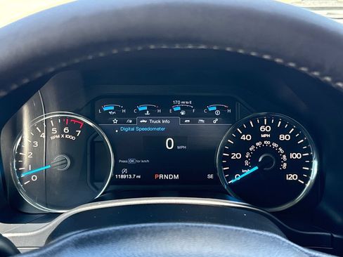 Used 2020 Ford F150 Lariat RWD image 17