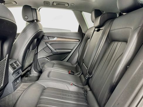 Used 2023 Audi Q5 2.0T Premium Plus w/ Premium Plus Package AWD/4WD image 11