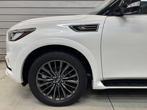 Used 2023 INFINITI QX80 Premium Select w/ Cargo Package AWD/4WD image 4
