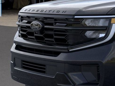 New 2026 Ford Expedition Platinum w/ Stealth Appearance Package image 17