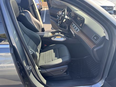 Used 2025 Mercedes-Benz GLE 350 4MATIC image 35