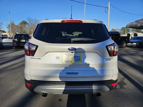 Used 2017 Ford Escape Titanium image 6