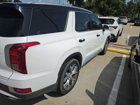 Used 2021 Hyundai Palisade SEL w/ Premium Package FWD image 4