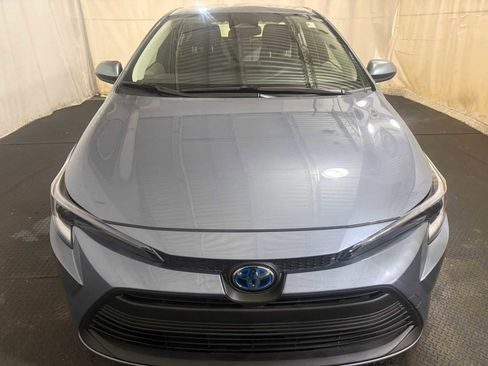 Certified 2024 Toyota Corolla LE image 3