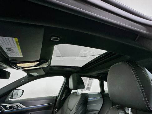 Used 2024 BMW i4 eDrive40 image 25