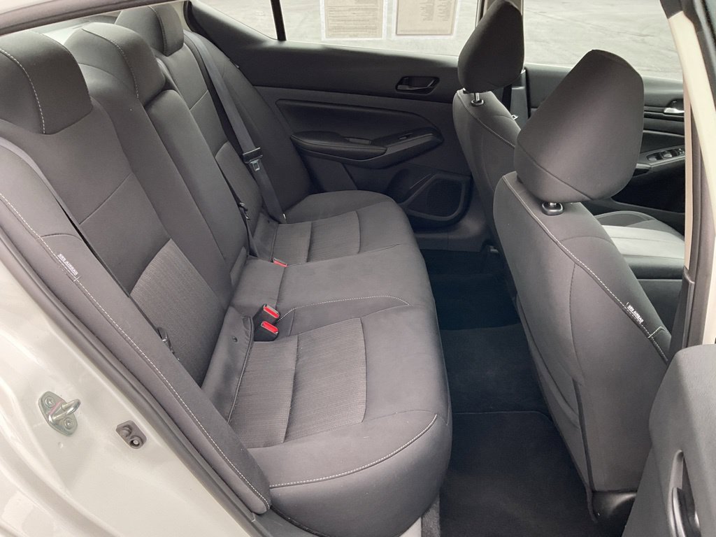 Used 2025 Nissan Altima 2.5 SV AWD/4WD image 19