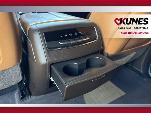 Used 2021 Cadillac Escalade Sport w/ Driver Assist Tech Package AWD/4WD image 36