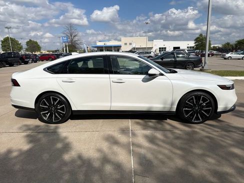 New 2026 Honda Accord Touring image 6