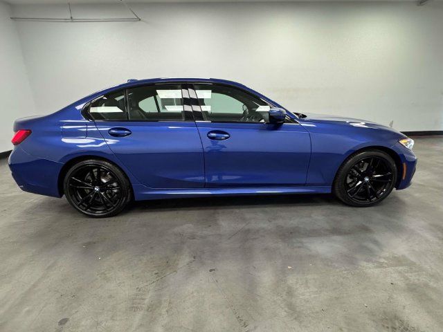 Used 2020 BMW 330i xDrive Sedan w/ M Sport Package AWD/4WD image 7