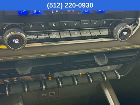 Used 2023 Chevrolet Colorado ZR2 w/ Desert Boss Special Edition image 18