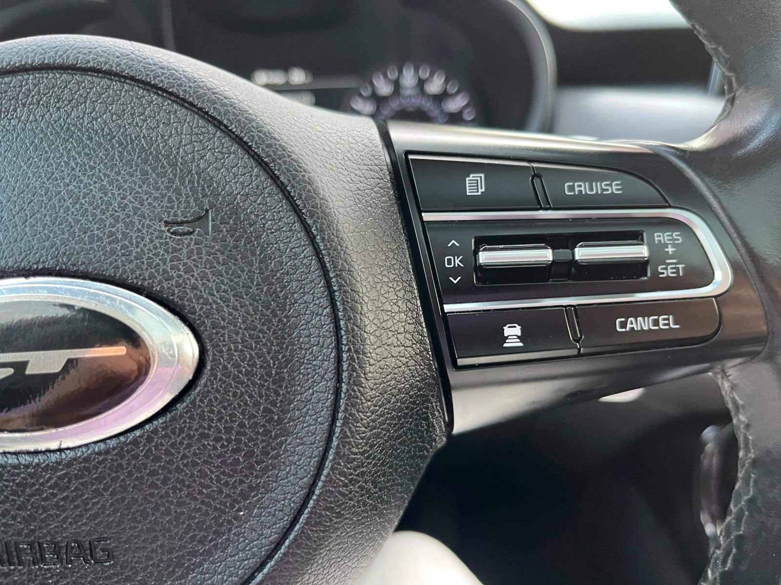 Used 2018 Kia Stinger Premium RWD image 16