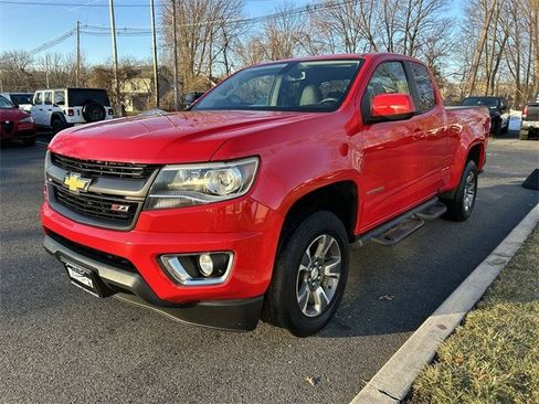 Used 2015 Chevrolet Colorado Z71 image 4