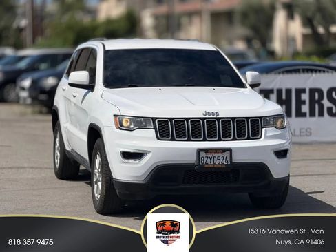 Used 2019 Jeep Grand Cherokee Laredo RWD image 46