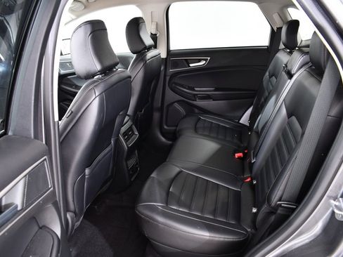 Used 2022 Ford Edge SEL w/ Convenience Package image 16