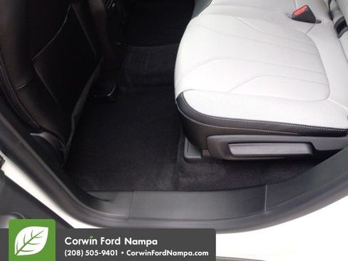 New 2025 Ford Escape SE w/ PHEV Premium Package FWD image 29