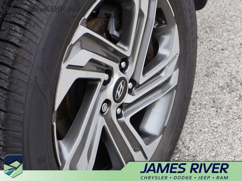 Used 2022 Hyundai Santa Fe SEL FWD image 39