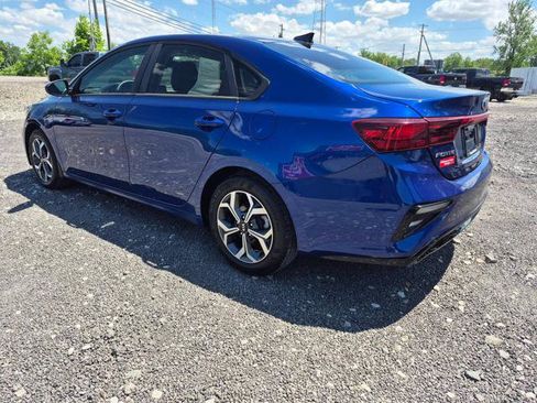 Used 2019 Kia Forte LXS FWD image 5