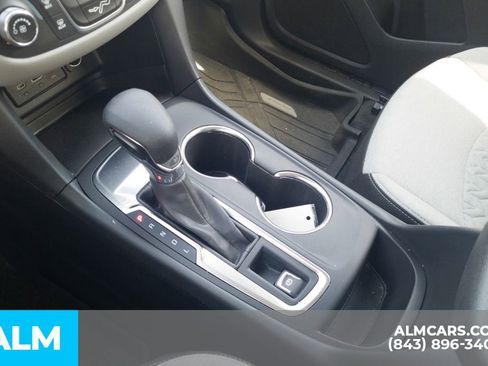 Used 2024 Chevrolet Equinox LS w/ LS Convenience Package image 27