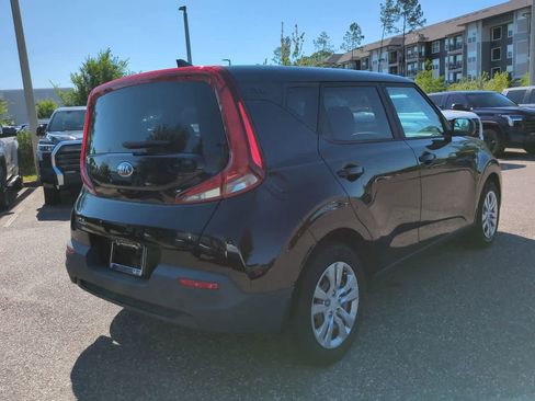 Used 2020 Kia Soul LX FWD image 5
