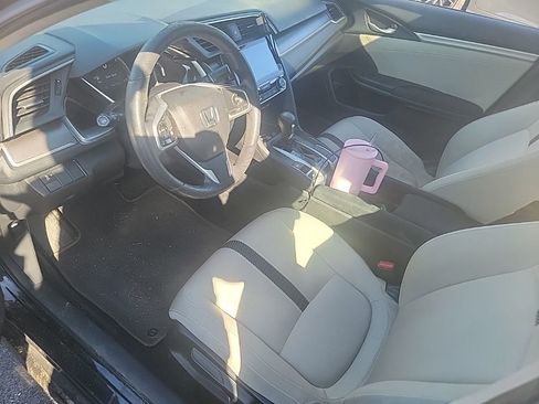Used 2016 Honda Civic EX image 2