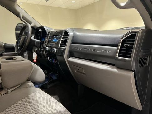 Used 2018 Ford F350 XLT AWD/4WD image 22