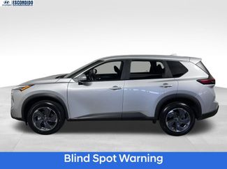 Used 2025 Nissan Rogue SV FWD video 2