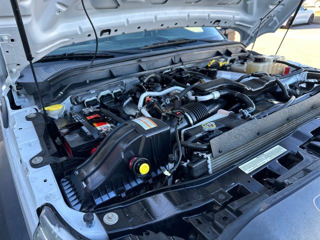 Used 2015 Ford F550 2WD Crew Cab Super Duty image 18