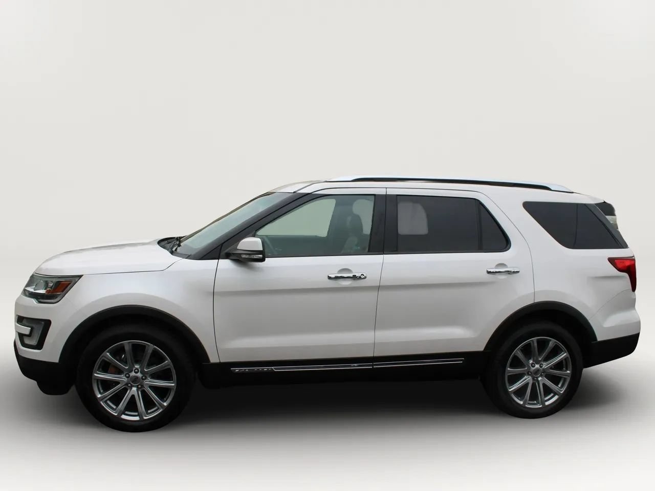 Used 2017 Ford Explorer Limited FWD image 5
