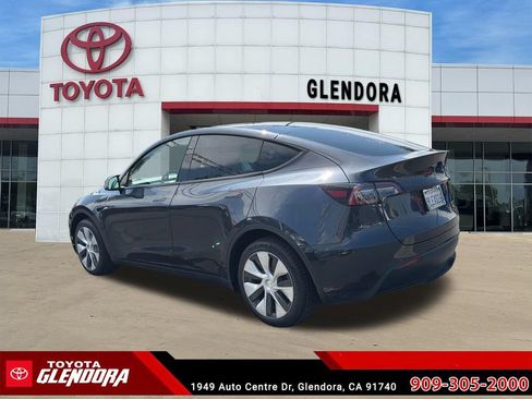 Used 2024 Tesla Model Y Long Range AWD/4WD image 7