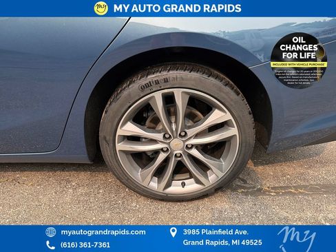 Used 2024 Chevrolet Malibu LT FWD image 30