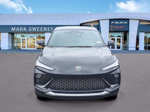 New 2026 Buick Envista Avenir image 2