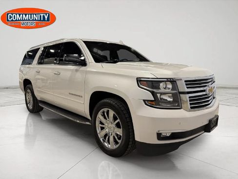 Used 2018 Chevrolet Suburban Premier AWD/4WD image 11
