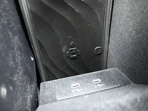 Used 2025 INFINITI QX80 Sensory image 18