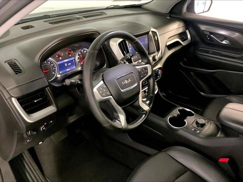 Used 2024 GMC Terrain SLT AWD/4WD image 14